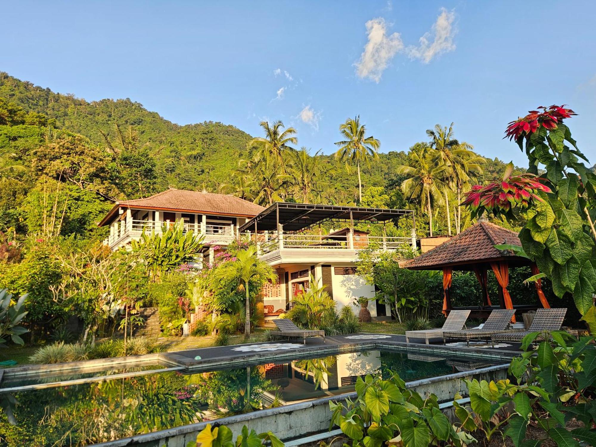 Villa Markisa Pakisan Sawan エクステリア 写真